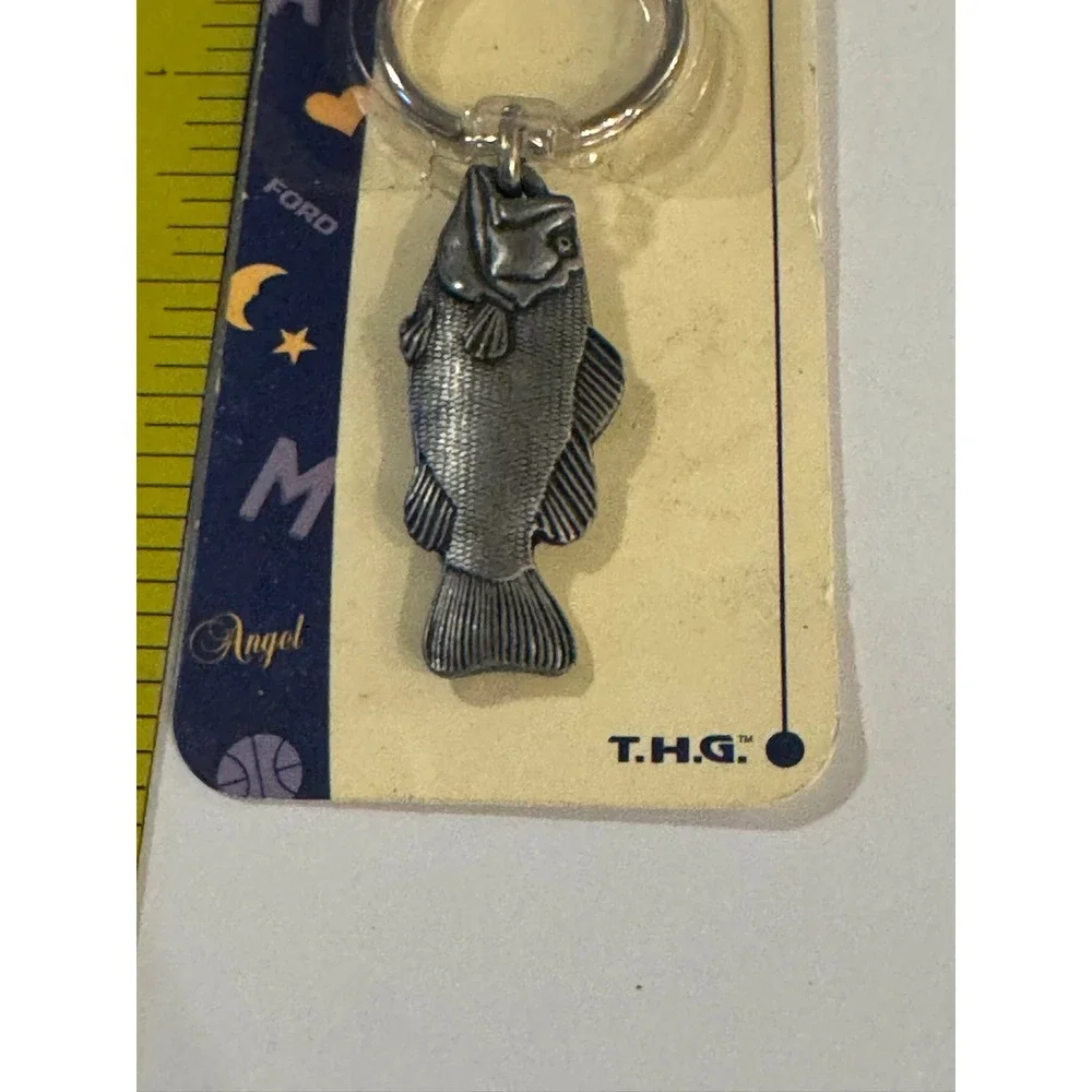 The Hillman Group Bass Fish Keychain Pewter Tone Metal Fishing Gift USA 710851